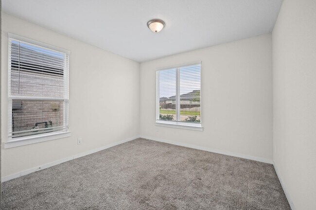 Building Photo - 3042 Schultz Manor Ln