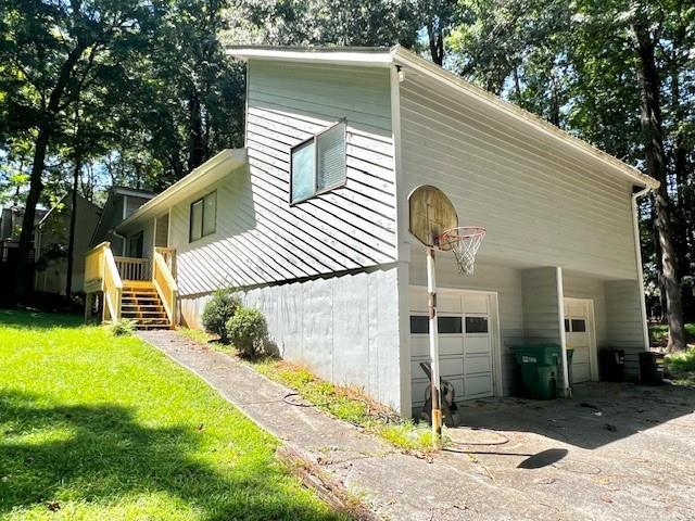 Building Photo - 5175 Sunburst Dr