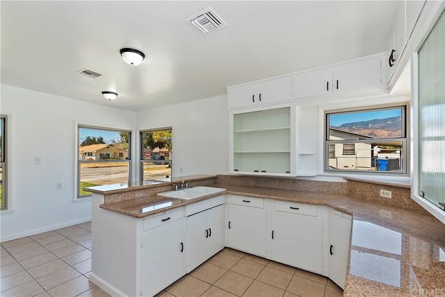 Building Photo - 3495 N Sierra Way