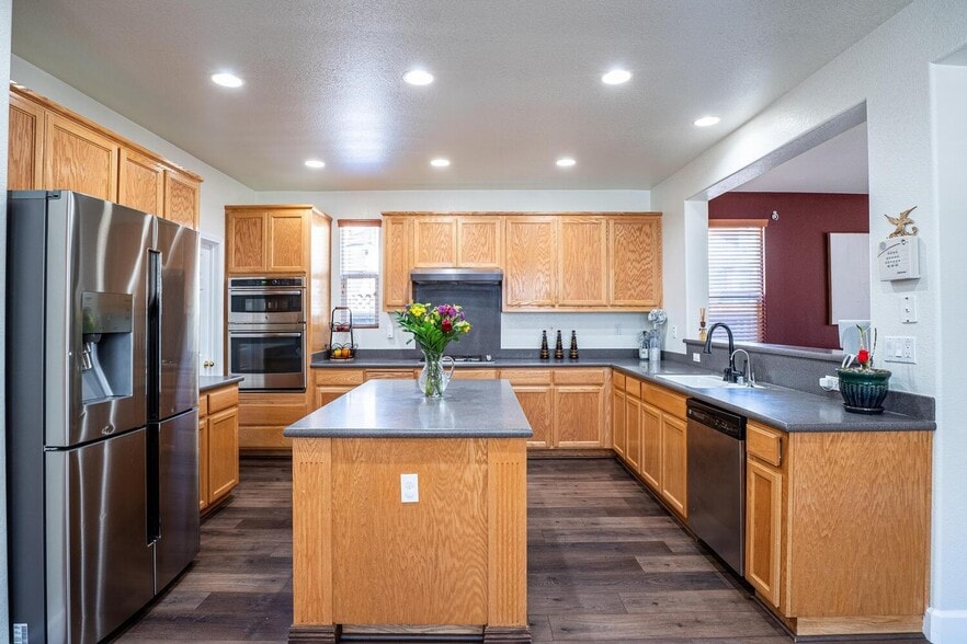 Building Photo - 820 Ben Ingram Ln