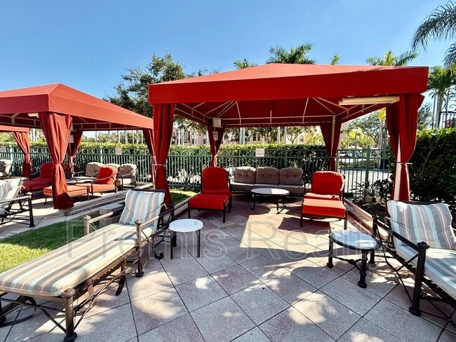 Building Photo - 2738 Via Tivoli