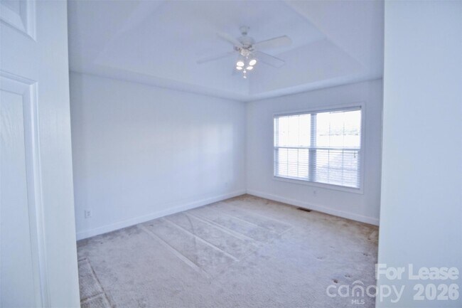 Building Photo - 1491 Mayfair Dr