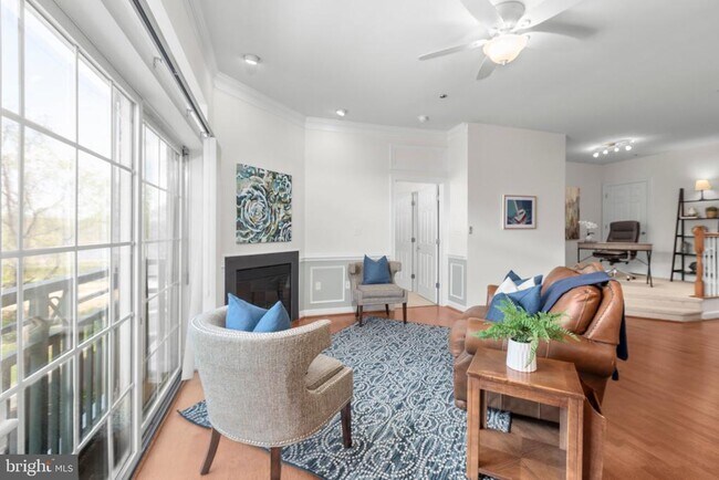 Building Photo - 830 Belmont Bay Dr