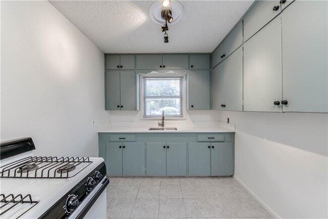 Building Photo - 1409 Enfield Rd
