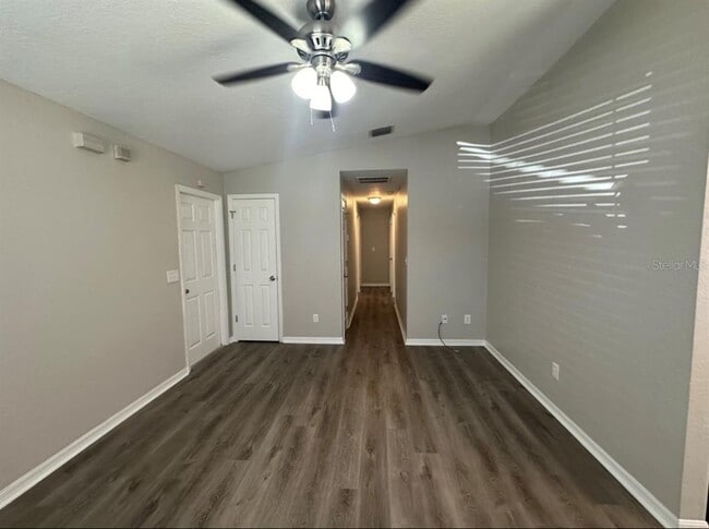 Building Photo - 9725 Fox Hollow Rd