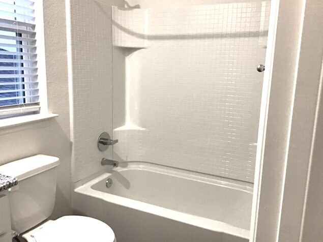 Building Photo - 2725 Wolfcreek