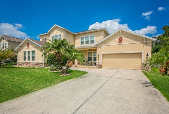 Building Photo - 3211 Solitude Ct