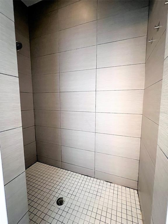 Building Photo - 6921 Interbay Blvd