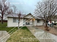 Building Photo - 2758 N Retirement Ln