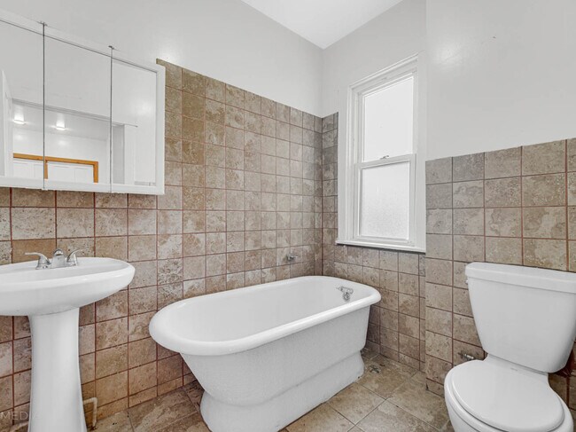 Building Photo - 7757 S Throop St