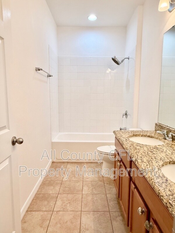 Building Photo - 619 Fortanini Cir