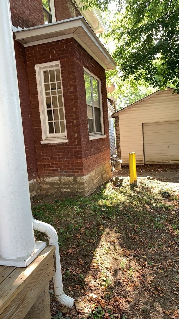 Building Photo - 316 N High St