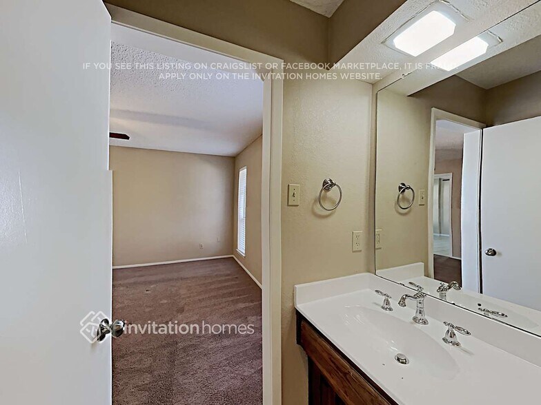 Building Photo - 4613 Bayberry Ln