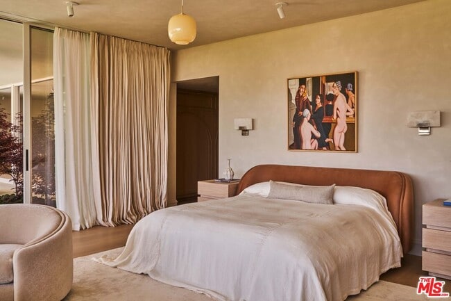 Building Photo - 1865 Loma Vista Dr