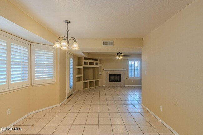 Building Photo - 1317 Amber Morgan Dr