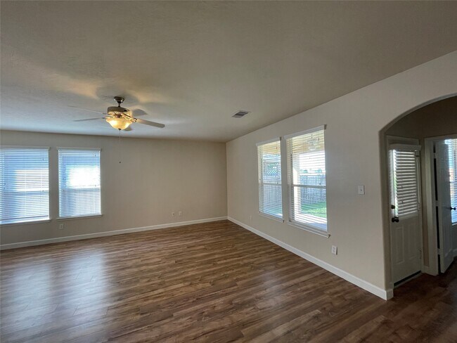 Building Photo - 2313 Cantabria Ln