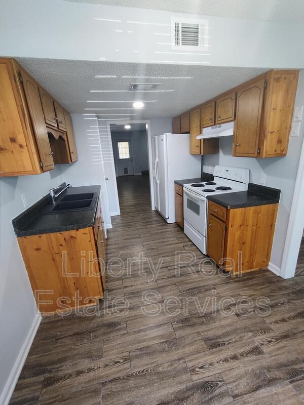 Building Photo - 601 Tupelo Trl