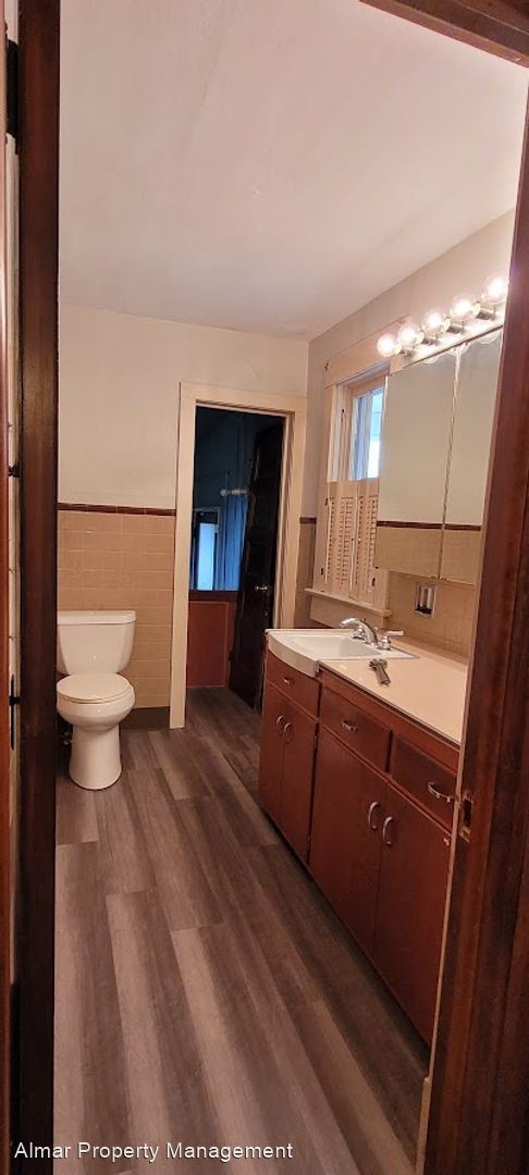 Building Photo - 3 br, 1 bath House - 9108 Township Road K