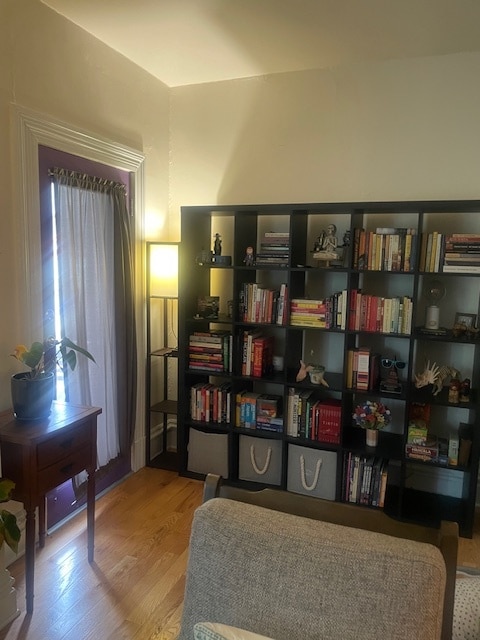 Alcove off of Living room - 364 Lehigh Ave