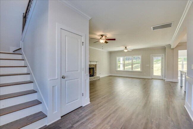 Building Photo - 422 Pump House Rd