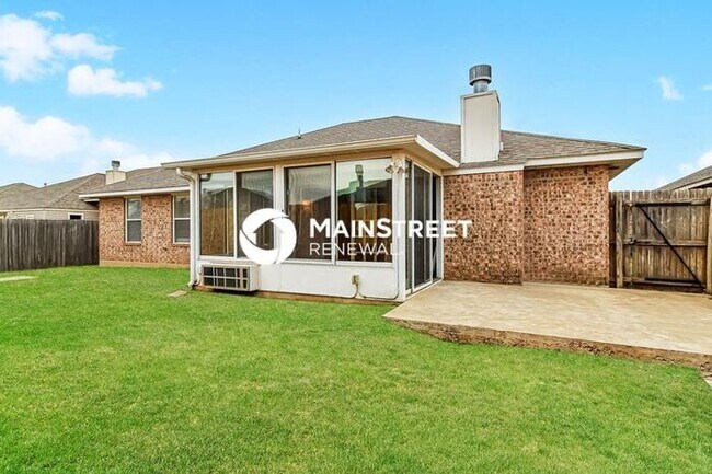 Building Photo - 3 Bedroom Pet-Friendly Home in OKLAHOMA CI...