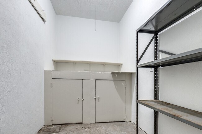 Building Photo - 5822 Black Gum Dr