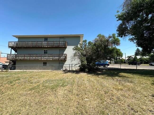 Primary Photo - 1815 8th Ave N