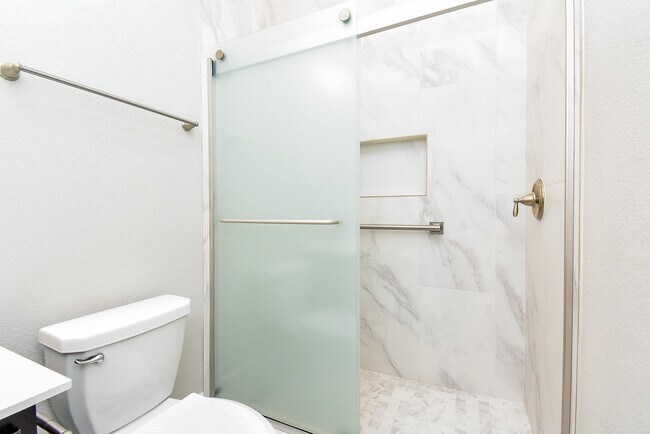 Building Photo - 86 S Waterbridge Dr