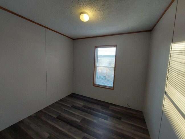 Building Photo - 57 Castings Rd