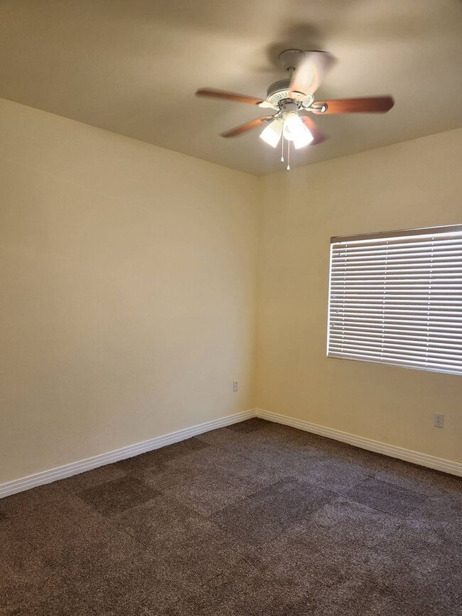 Building Photo - Must See Beautiful Home!