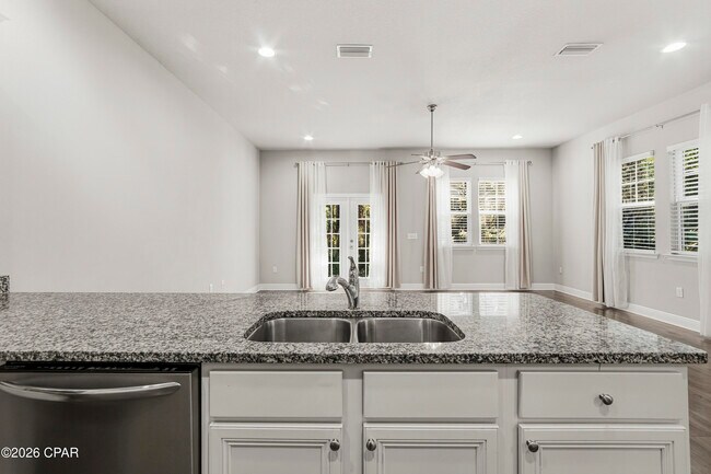 Building Photo - 118 Enchantment Falls Ln
