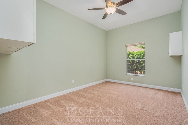Building Photo - Spacious 4 Bedroom Pool Home in Ormond Lakes