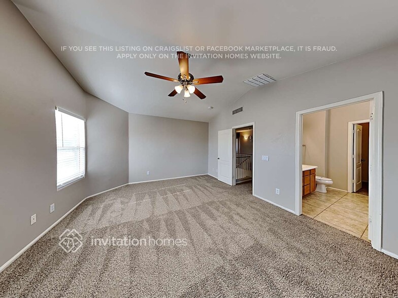 Building Photo - 1051 N 158th Ave