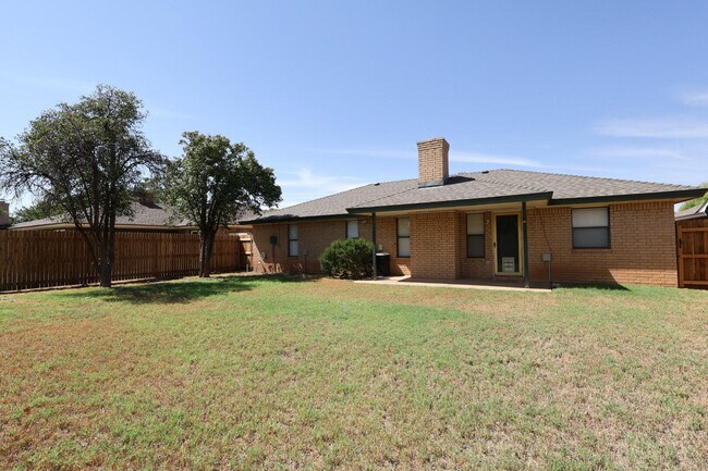 Building Photo - 6905 Hope Ave