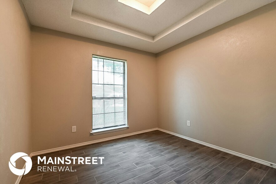 Building Photo - 103 Meadow Dr