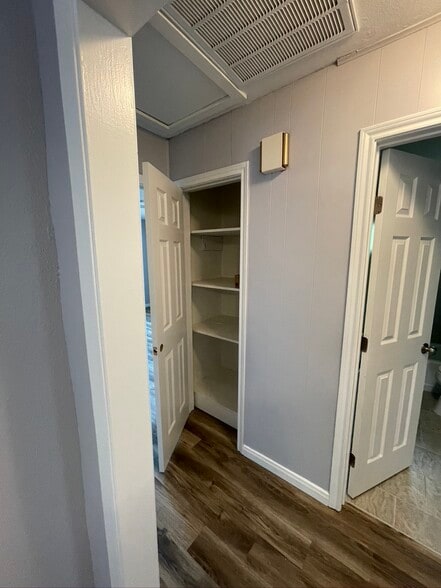 Building Photo - 301 Cypress St