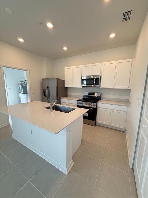 Building Photo - 2332 Rider Rain Ln