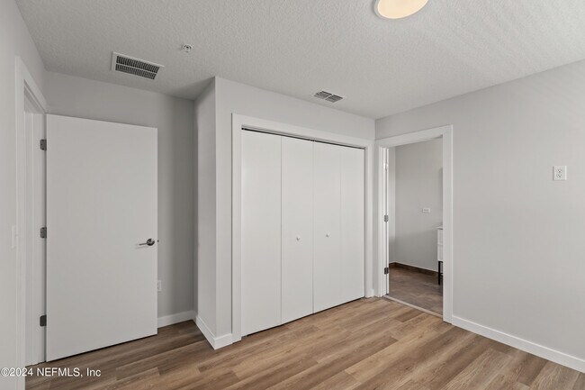 Building Photo - 223 19th St N