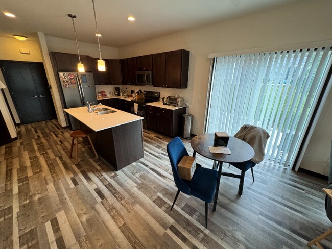 Building Photo - 4357 Eagle Ridge Ln