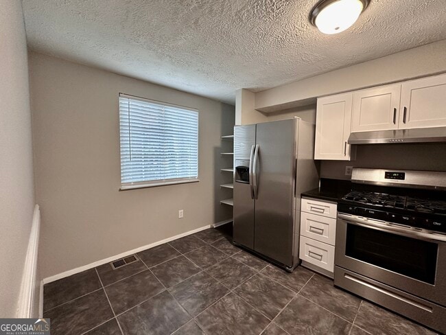 Building Photo - 1719 Cumberland Valley Dr SE