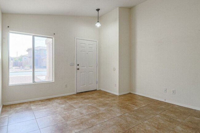 Building Photo - 11726 W Shaw Butte Dr