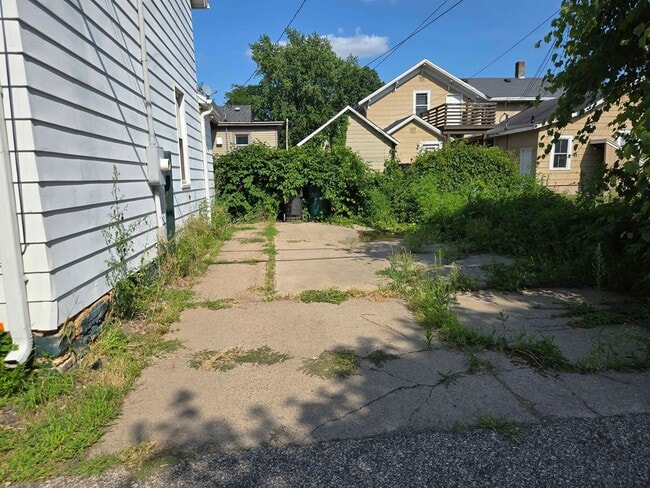 Building Photo - 509 Union St