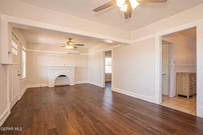 Building Photo - 3611 Mountain Ave