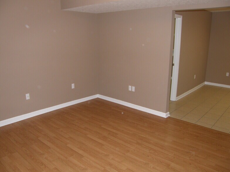Building Photo - 168 Dunbar Ln