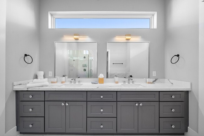 Building Photo - 3513 Hutchins St