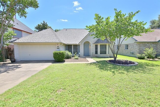 Building Photo - 13301 Tamayo Dr