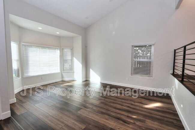 Building Photo - 2696 Prestwick Dr