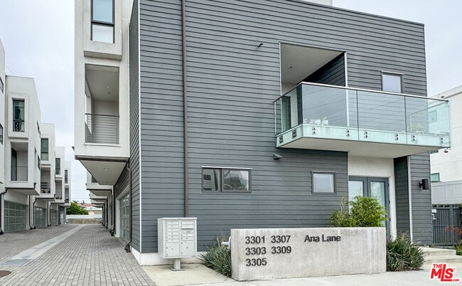 Building Photo - 3309 Aria Ln