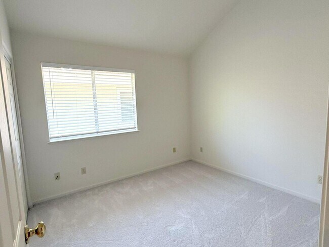 Building Photo - Terrific Danville Location Near Schools ! ...