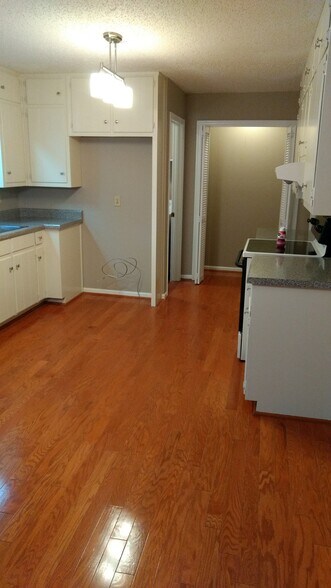 Building Photo - 2410 Basin Drive